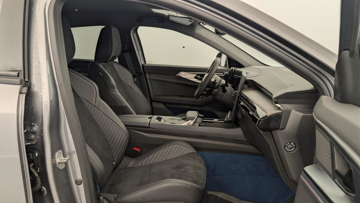 Vente en ligne Renault Rafale hyper hybrid E-Tech 4x4 300 esprit Alpine au prix de 44 990 €