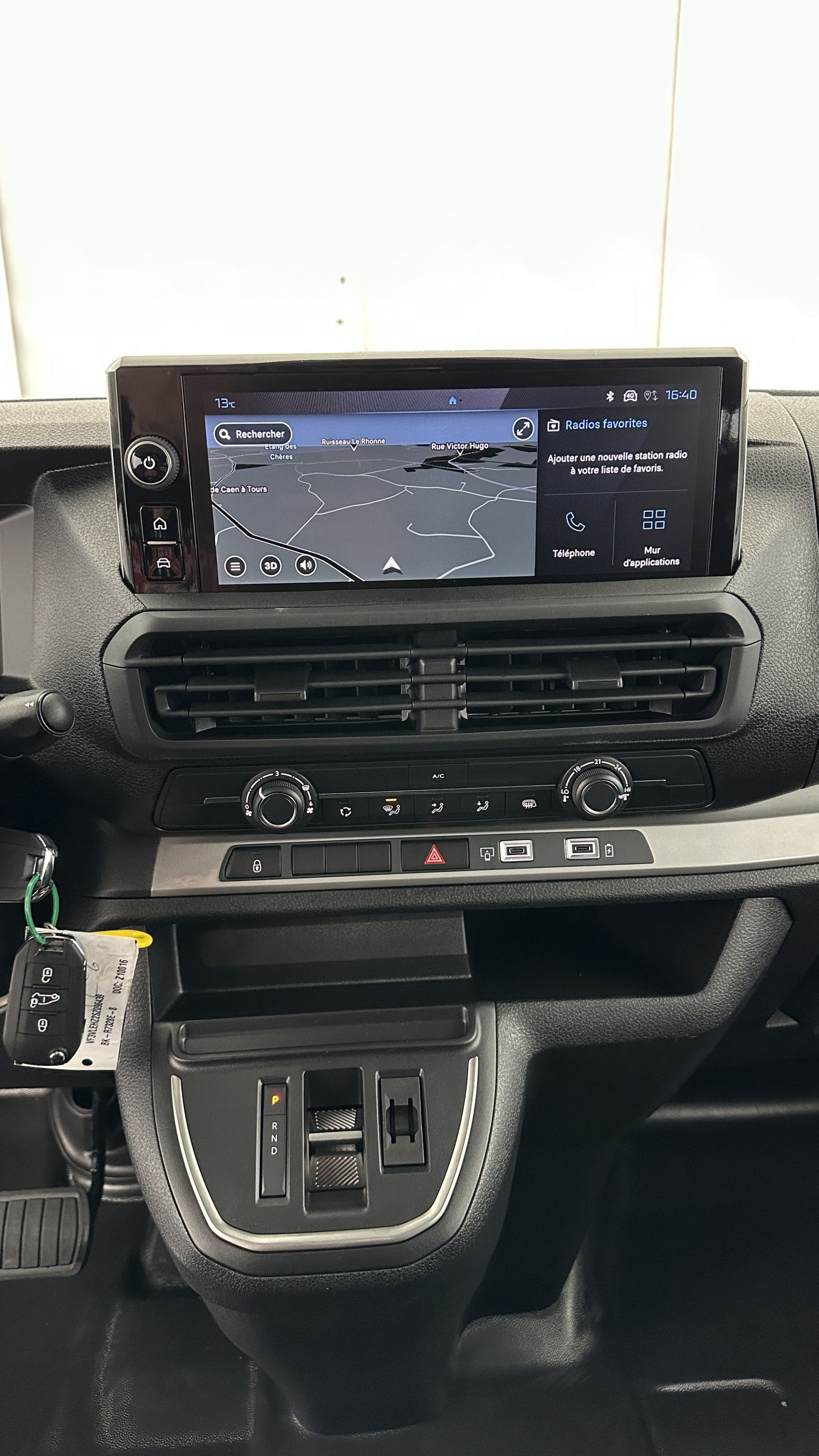 Vente en ligne Peugeot Expert EXPERT CA M 2.0 BlueHDi 180ch EAT8 au prix de 35 340 €