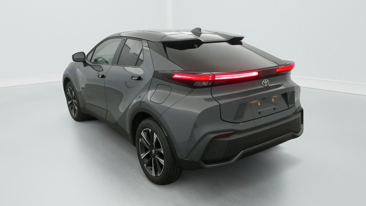 Vente en ligne Toyota C-HR Hybride Rechargeable 225 Design au prix de 33 050 €