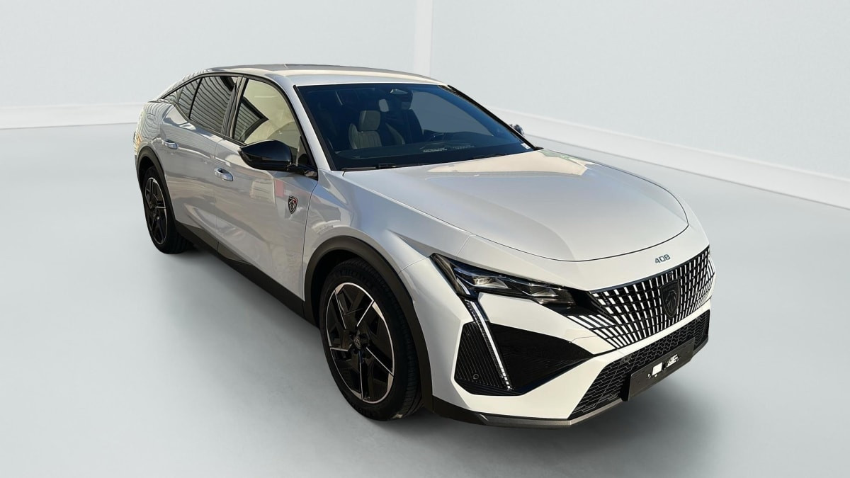 Peugeot 408 Hybrid 145 e-DCS6 GT occasion de 2024 en vente à Rennes
