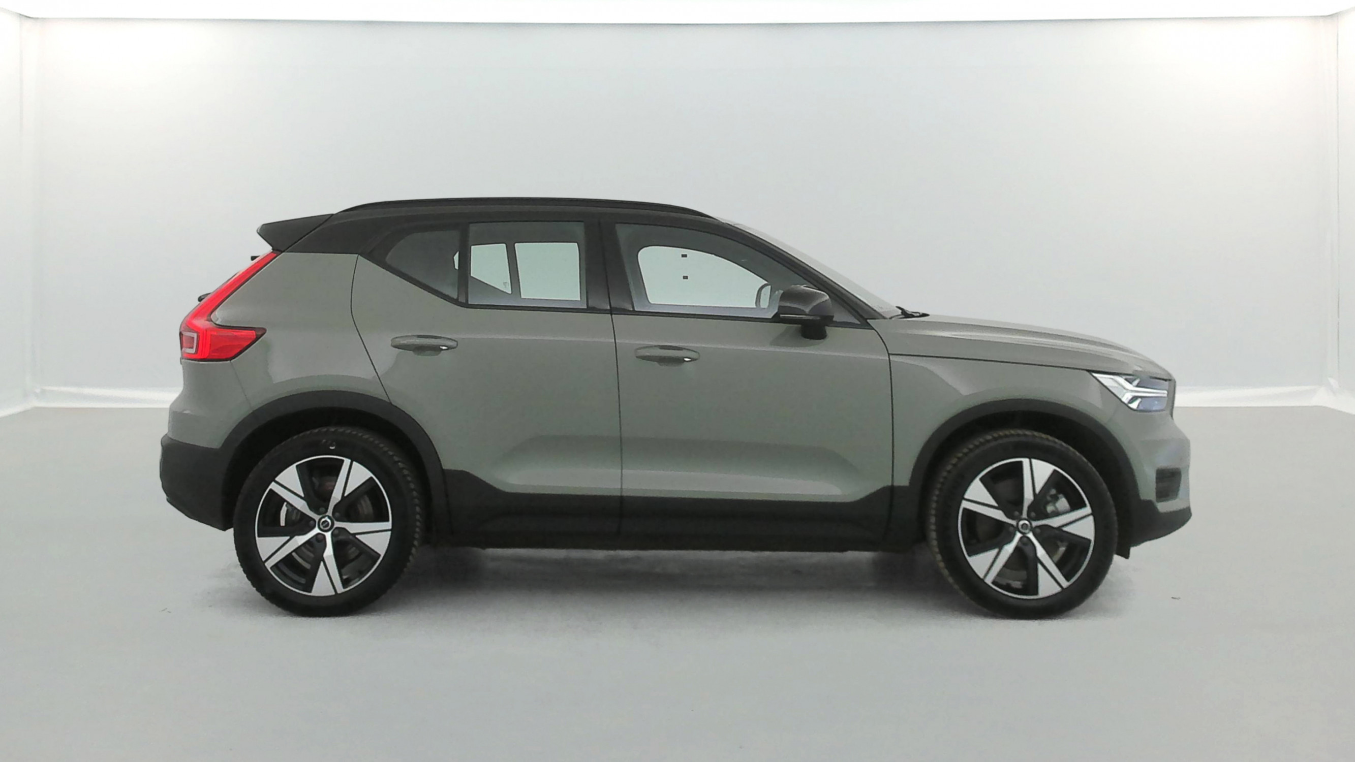 Vente en ligne Volvo XC40 Recharge 231ch Start EDT au prix de 19 990 €