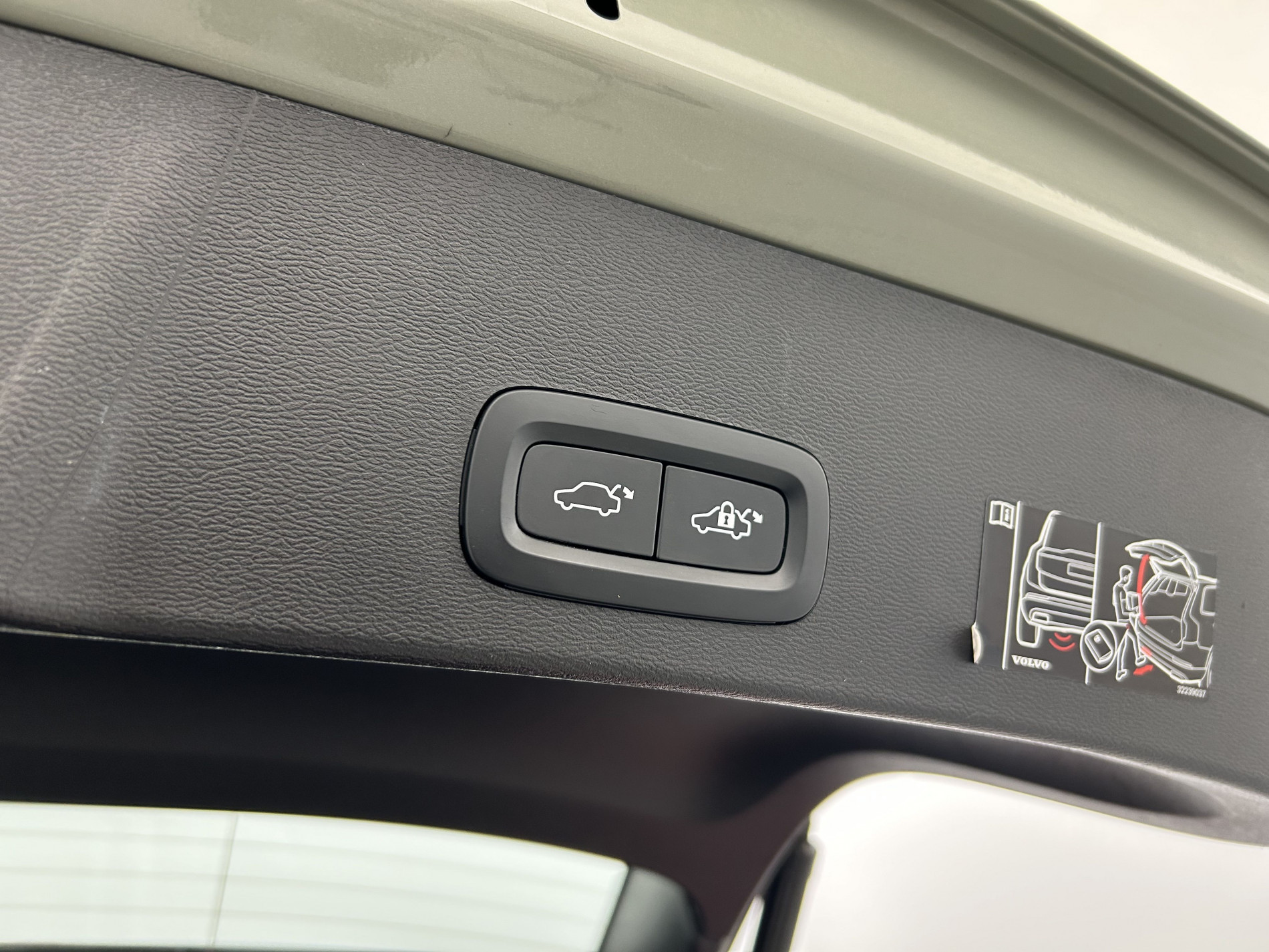 Vente en ligne Volvo XC40 Recharge 231ch Start EDT au prix de 19 990 €