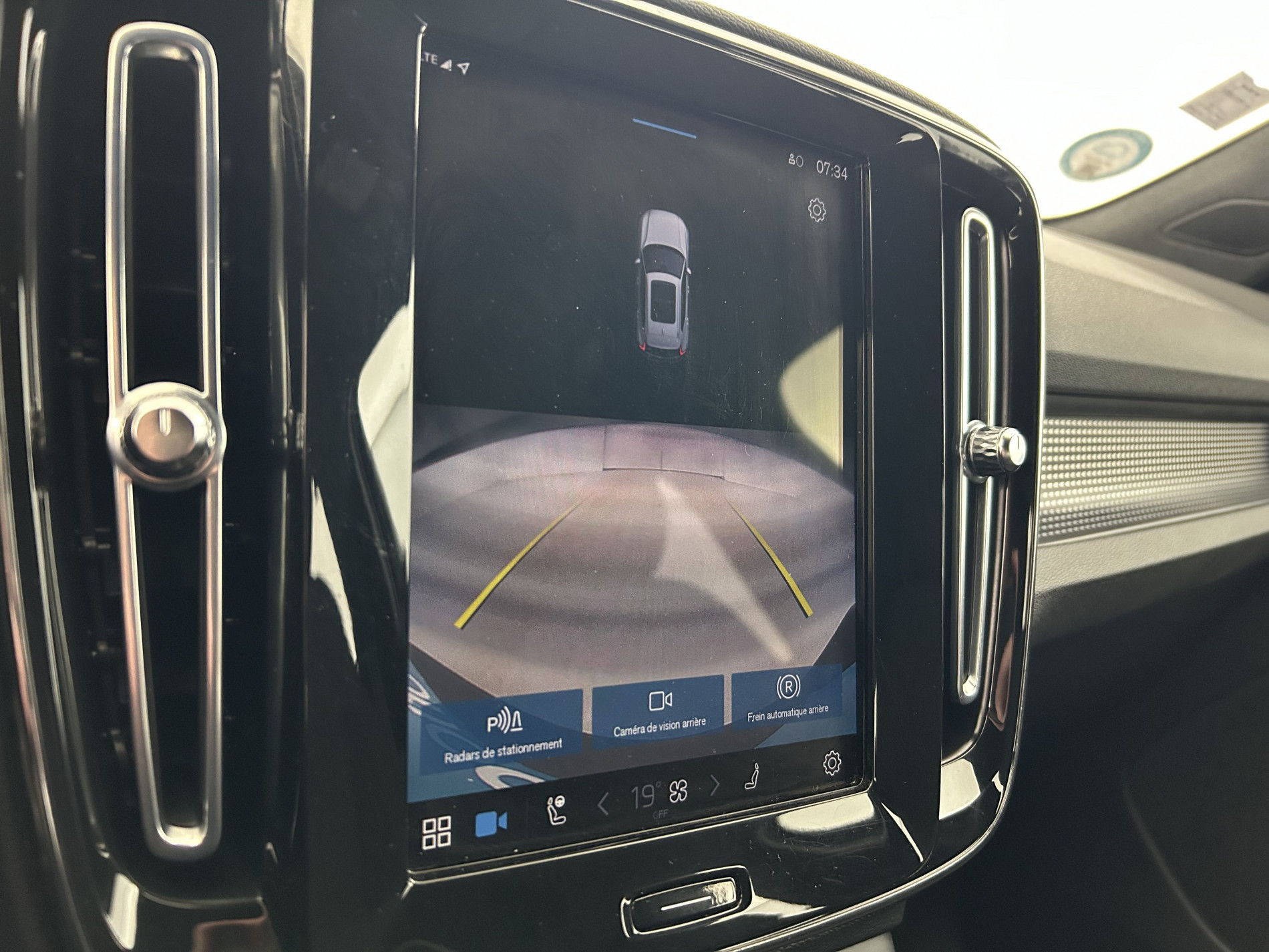 Vente en ligne Volvo XC40 Recharge 231ch Start EDT au prix de 19 990 €