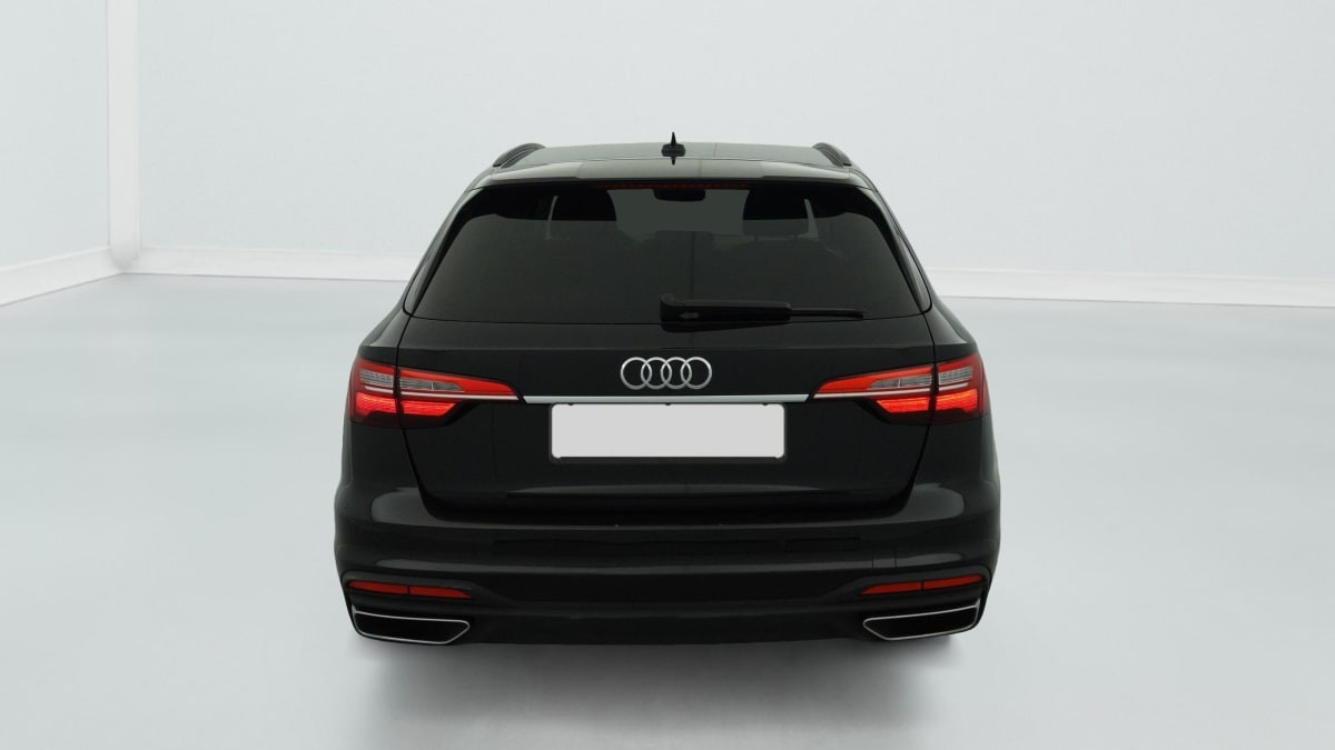 Vente en ligne Audi A4 Avant 35 TFSI 150 S tronic 7 Design au prix de 25 420 €