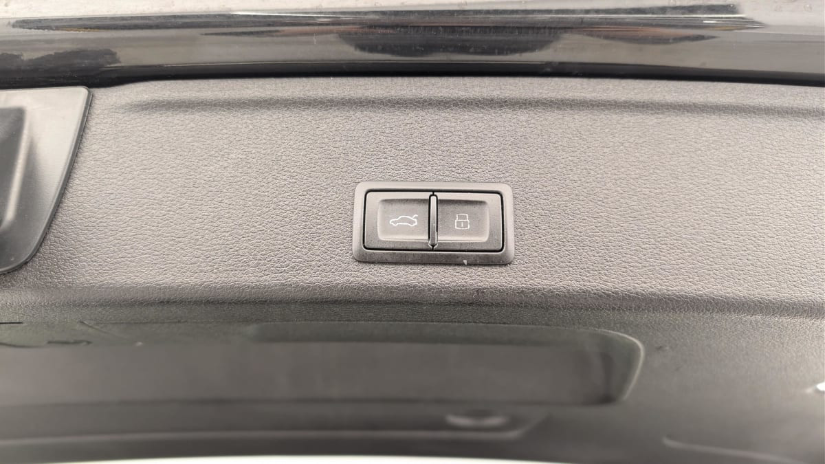 Vente en ligne Audi A4 Avant 35 TFSI 150 S tronic 7 Design au prix de 25 420 €