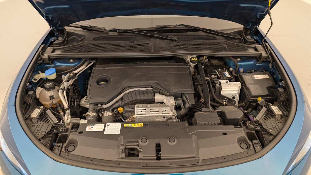 Vente en ligne Peugeot 408 Hybrid 145 e-DCS6 Allure au prix de 25 420 €