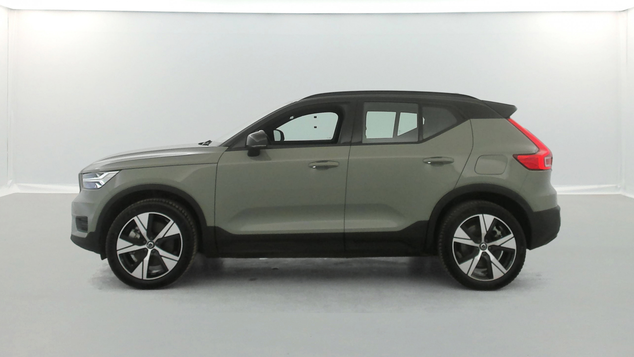 Vente en ligne Volvo XC40 Recharge 231ch Start EDT au prix de 19 990 €