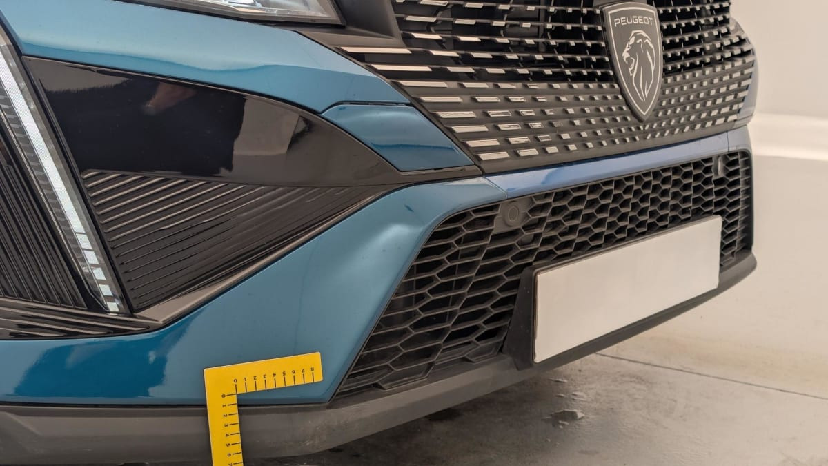 Vente en ligne Peugeot 408 Hybrid 145 e-DCS6 Allure au prix de 25 420 €