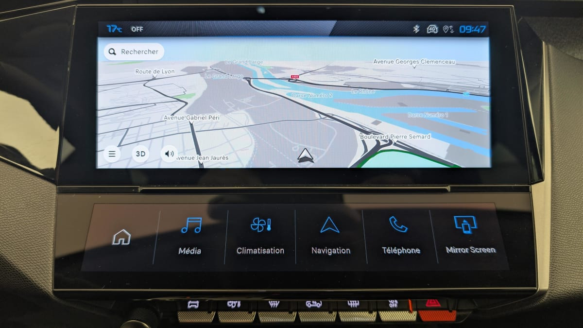 Vente en ligne Peugeot 408 Hybrid 145 e-DCS6 Allure au prix de 25 420 €