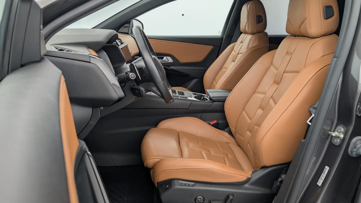 Vente en ligne Ds DS7 Crossback Hybride E-Tense 300 EAT8 4x4 Rivoli au prix de 30 160 €