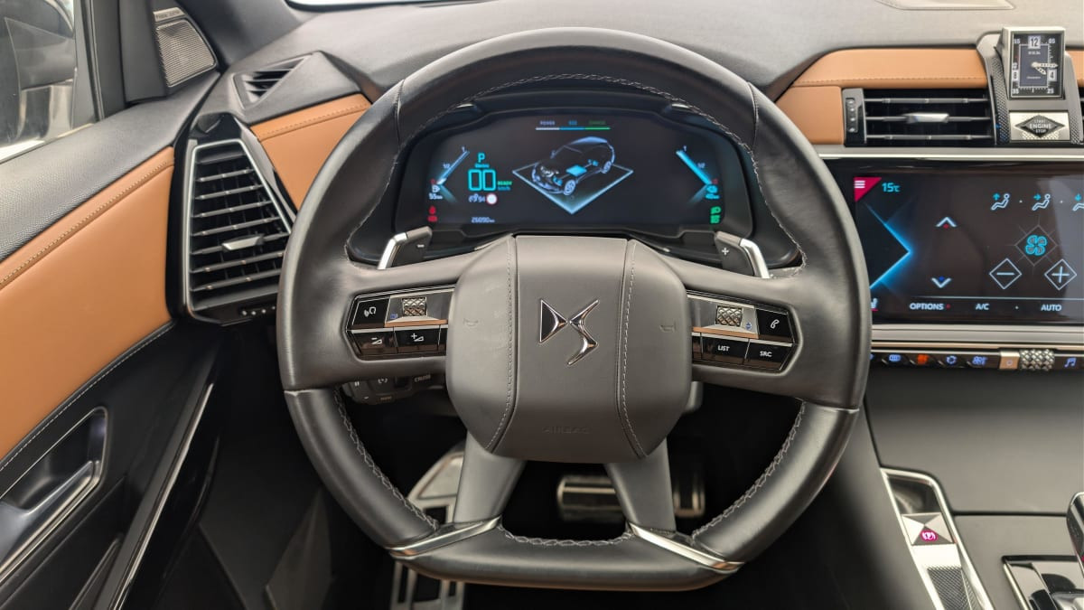 Vente en ligne Ds DS7 Crossback Hybride E-Tense 300 EAT8 4x4 Rivoli au prix de 30 160 €