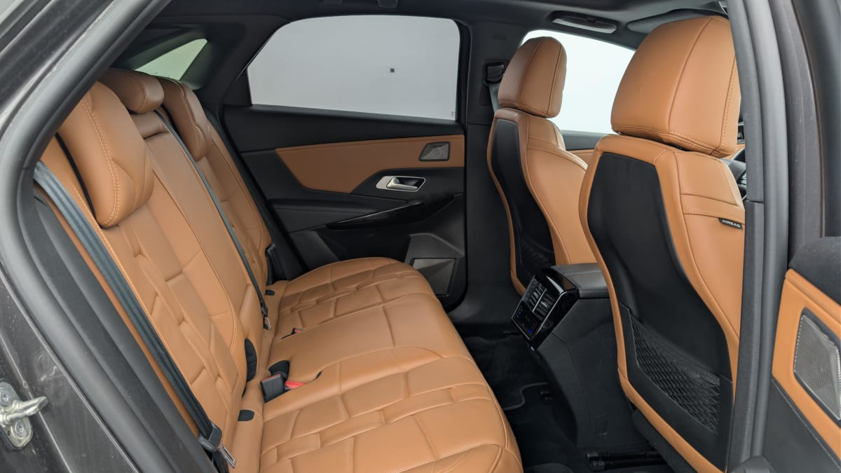 Vente en ligne Ds DS7 Crossback Hybride E-Tense 300 EAT8 4x4 Rivoli au prix de 30 160 €