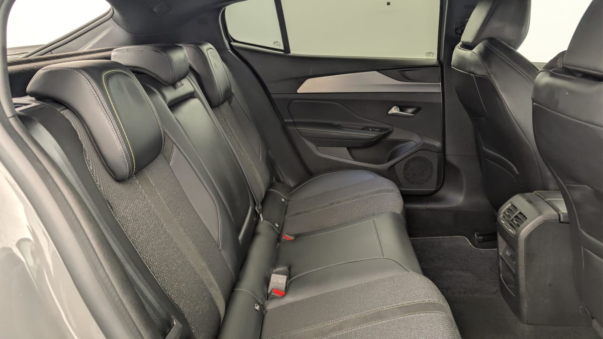 Vente en ligne Peugeot 408 PHEV 225 e-EAT8 GT au prix de 27 070 €