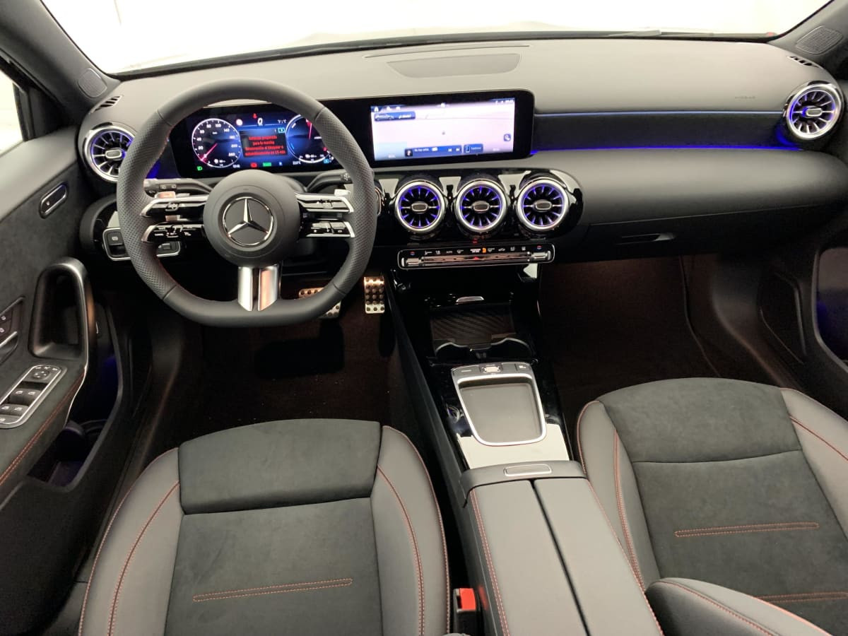 Vente en ligne Mercedes Classe A 250 e Hybrid EQ 8G-DCT AMG Line au prix de 44 790 €