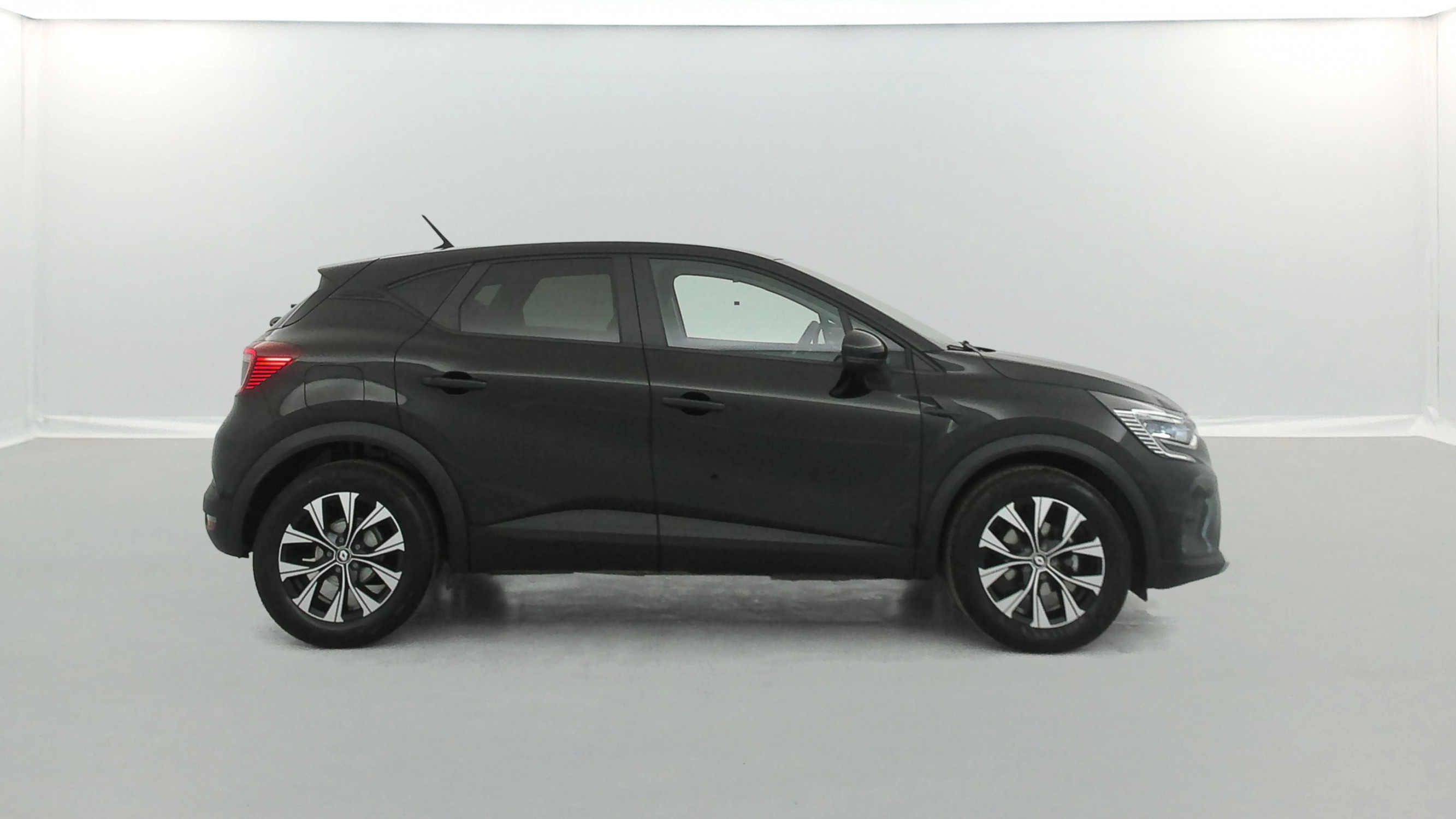 Vente en ligne Renault Captur 1.0 TCe 90ch Evolution au prix de 15 990 €