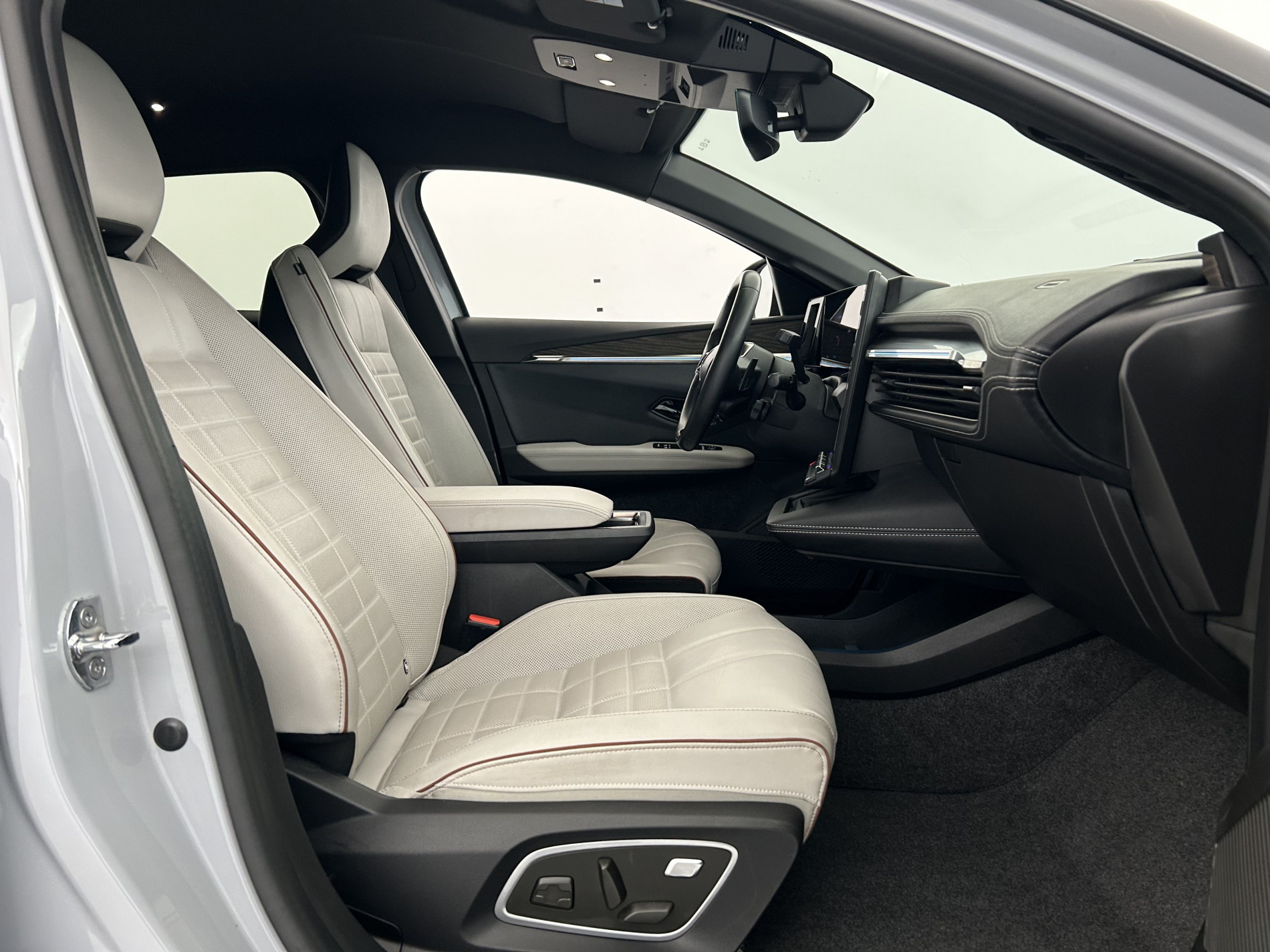 Vente en ligne Renault Megane E-Tech Electric EV60 220ch Iconic super charge + Pompe à chaleur au prix de 22 990 €