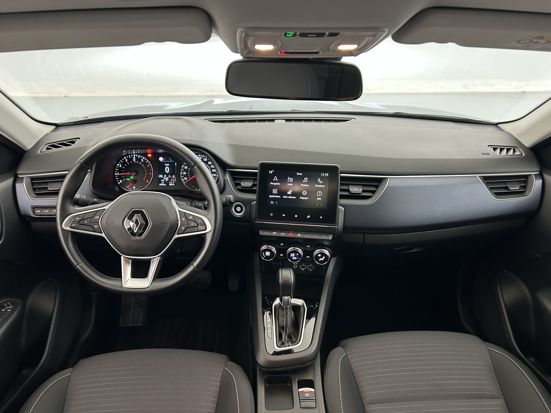 Vente en ligne Renault Arkana 1.3 TCe 140ch Evolution EDC au prix de 18 290 €