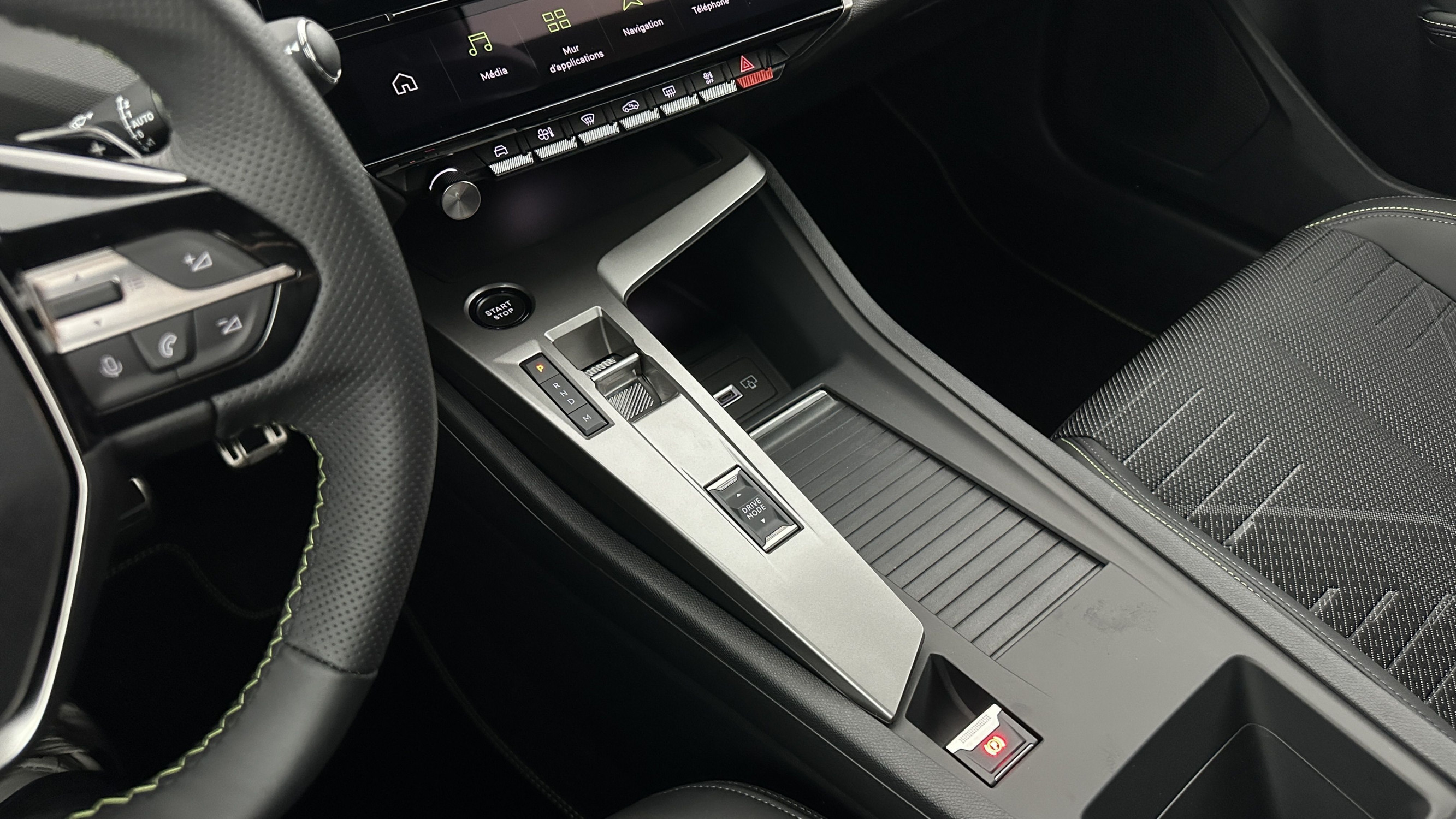 Vente en ligne Peugeot 308 308 III(2) 1.2 Hybrid 145ch GT e-DCS6 au prix de 29 900 €