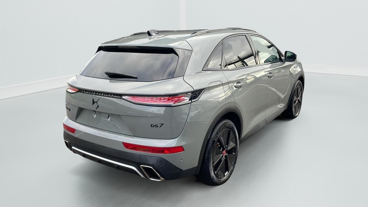 Vente en ligne Ds DS7 Crossback Hybride Rechargeable E-Tense 300 EAT8 4x4 Performance Line + au prix de 36 750 €