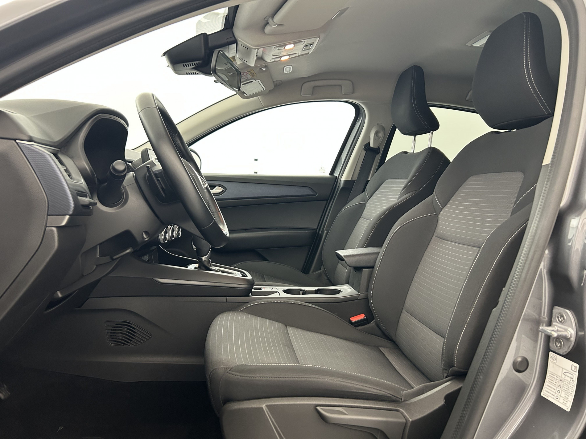 Vente en ligne Renault Arkana 1.3 TCe 140ch Evolution EDC au prix de 18 290 €