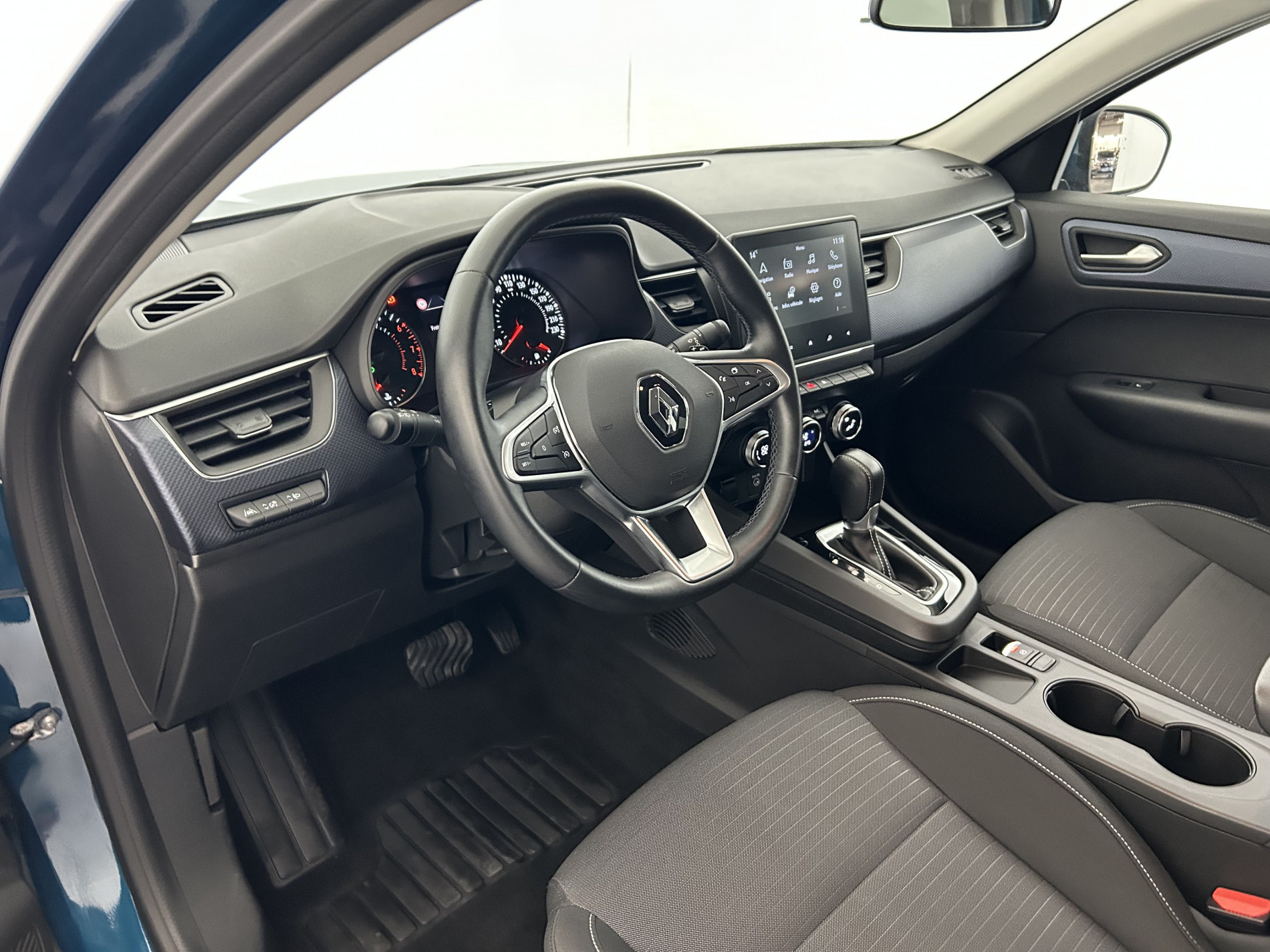 Vente en ligne Renault Arkana 1.3 TCe 140ch Evolution EDC au prix de 18 290 €