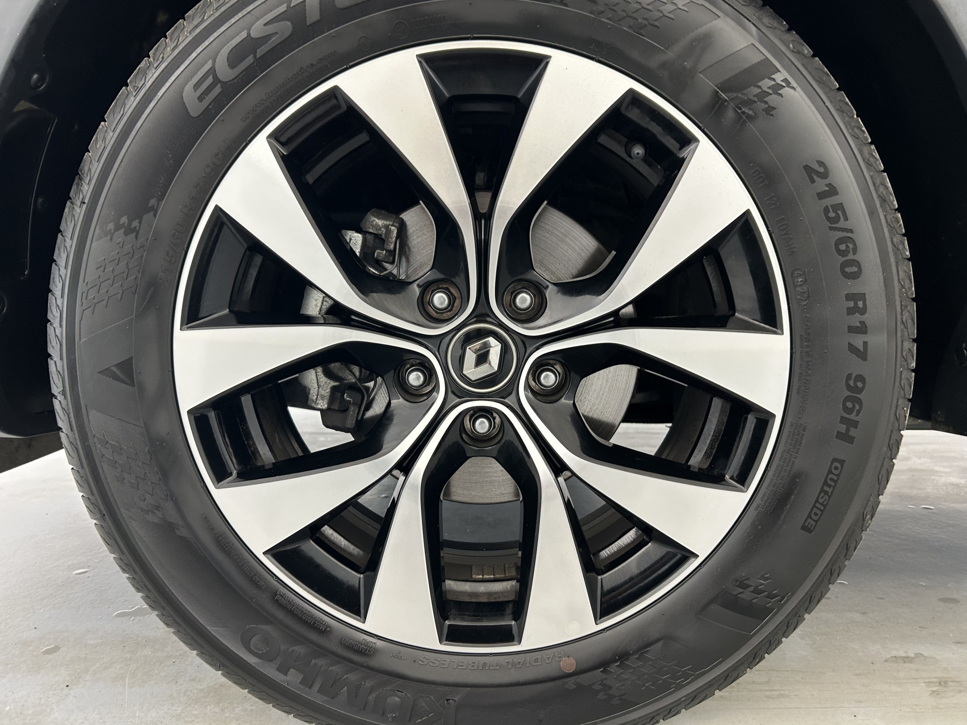 Vente en ligne Renault Arkana 1.3 TCe 140ch Evolution EDC au prix de 18 290 €