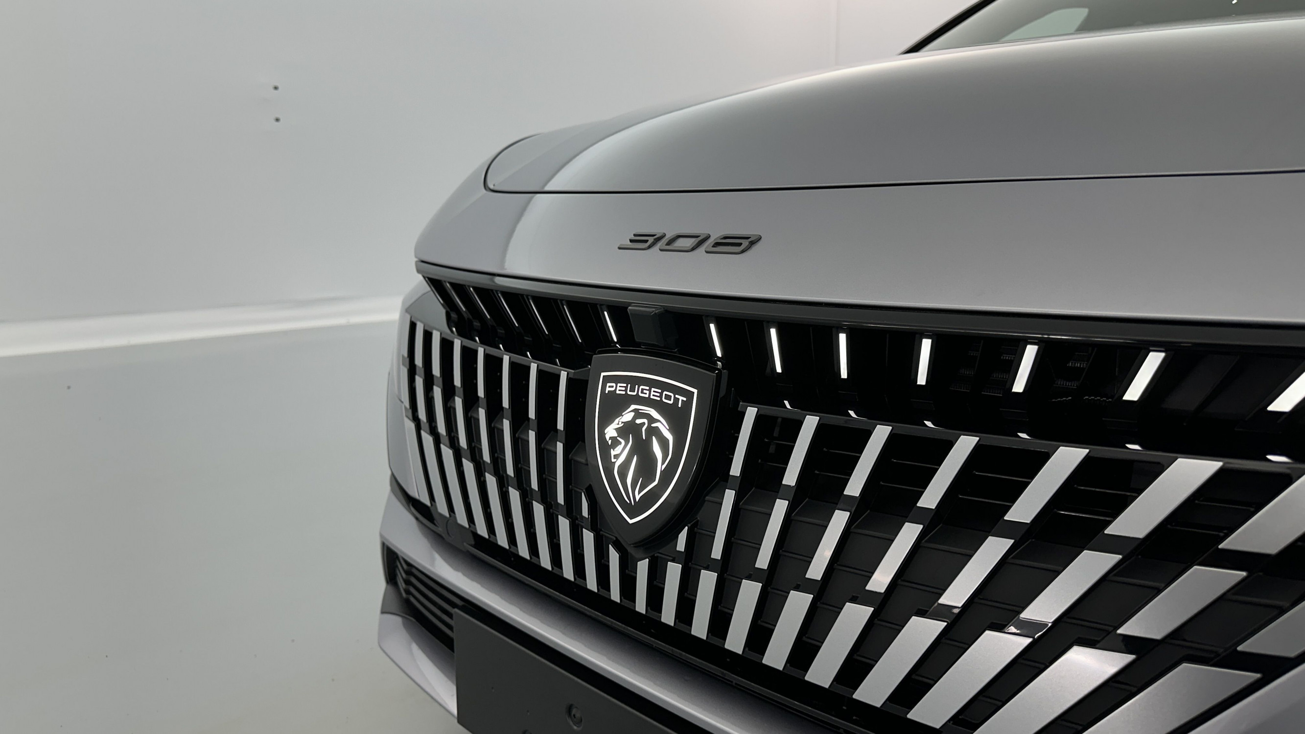 Vente en ligne Peugeot 308 308 III(2) 1.2 Hybrid 145ch GT e-DCS6 au prix de 29 900 €