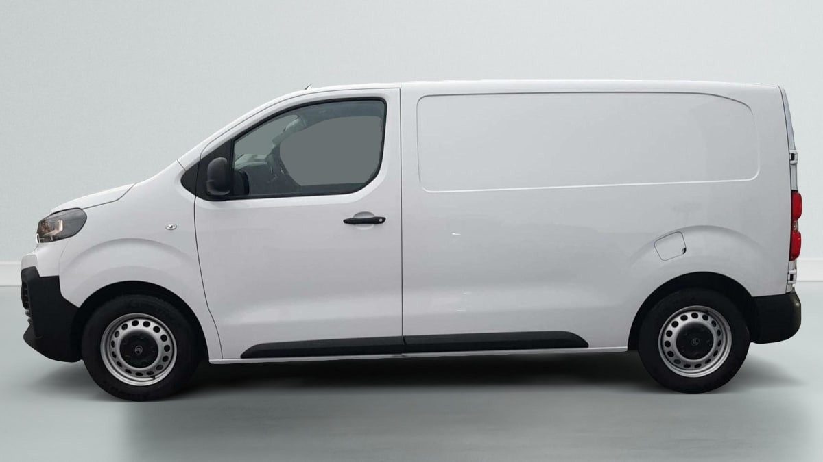 Vente en ligne Citroën Jumpy Fourgon JUMPY FGN M BLUEHDI 120 S S BVM6 au prix de 26 960 €