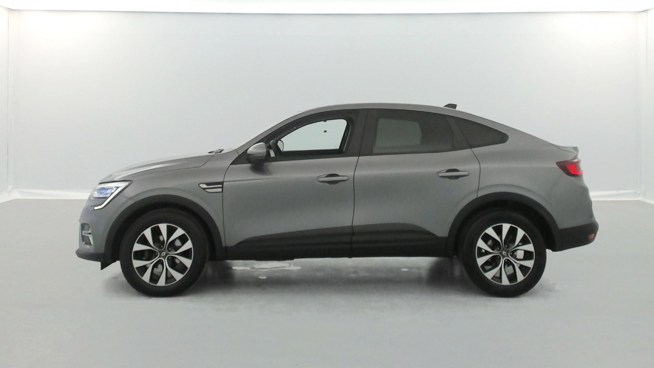 Vente en ligne Renault Arkana 1.3 TCe 140ch Evolution EDC au prix de 18 290 €