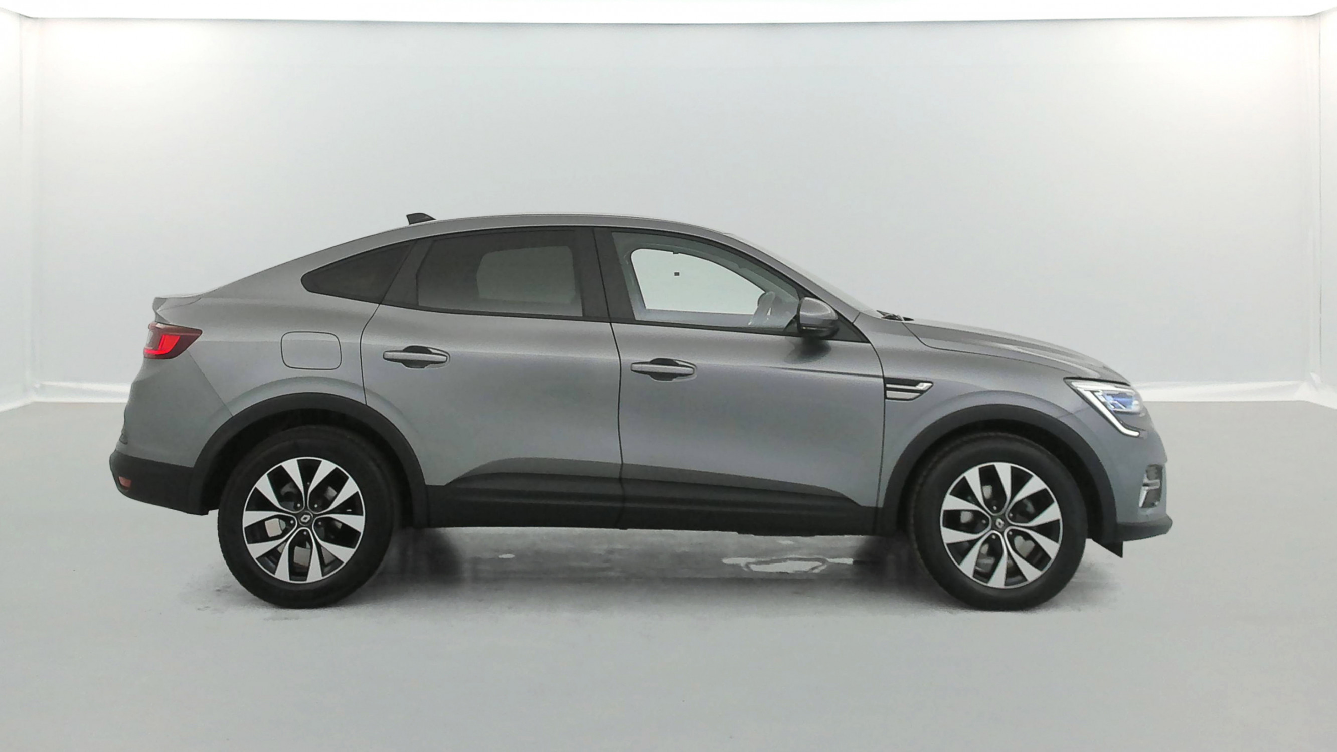 Vente en ligne Renault Arkana 1.3 TCe 140ch Evolution EDC au prix de 18 290 €