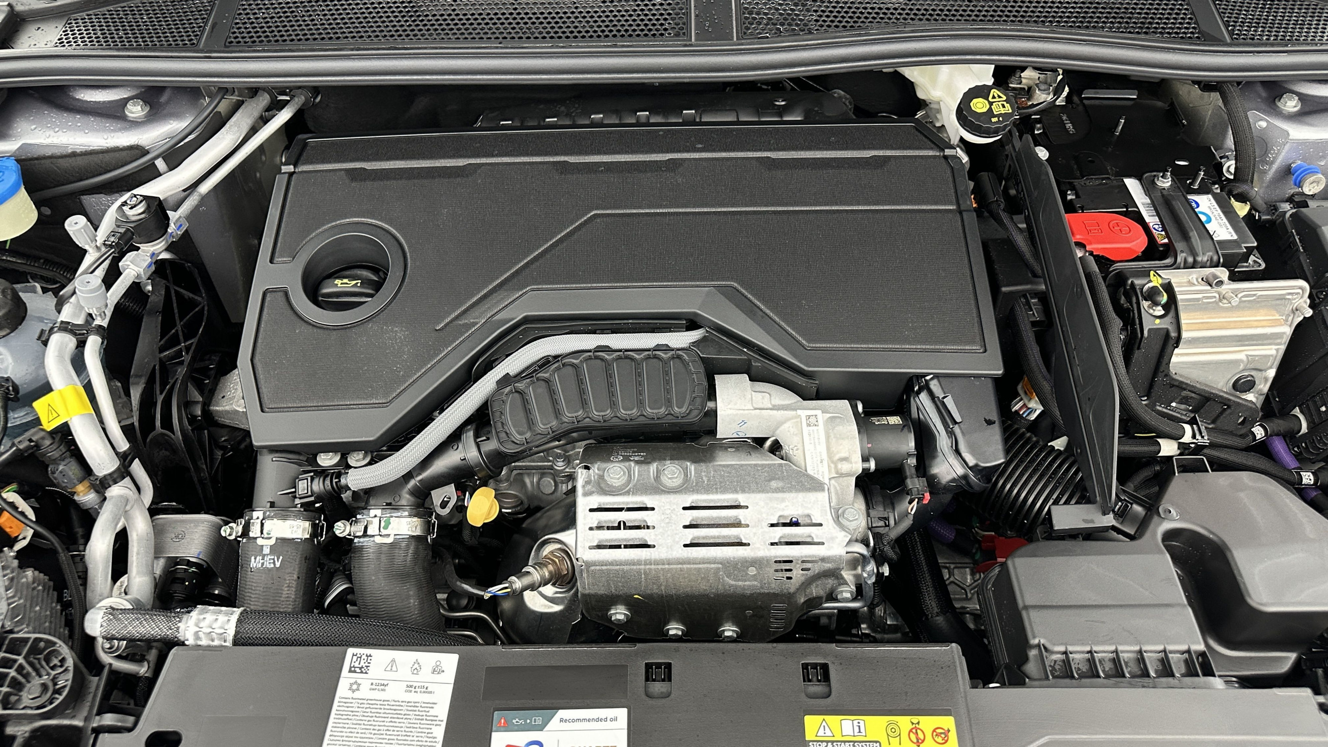 Vente en ligne Peugeot 308 308 III(2) 1.2 Hybrid 145ch GT e-DCS6 au prix de 29 900 €