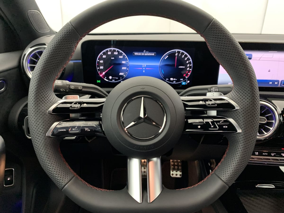 Vente en ligne Mercedes Classe A 250 e Hybrid EQ 8G-DCT AMG Line au prix de 44 530 €