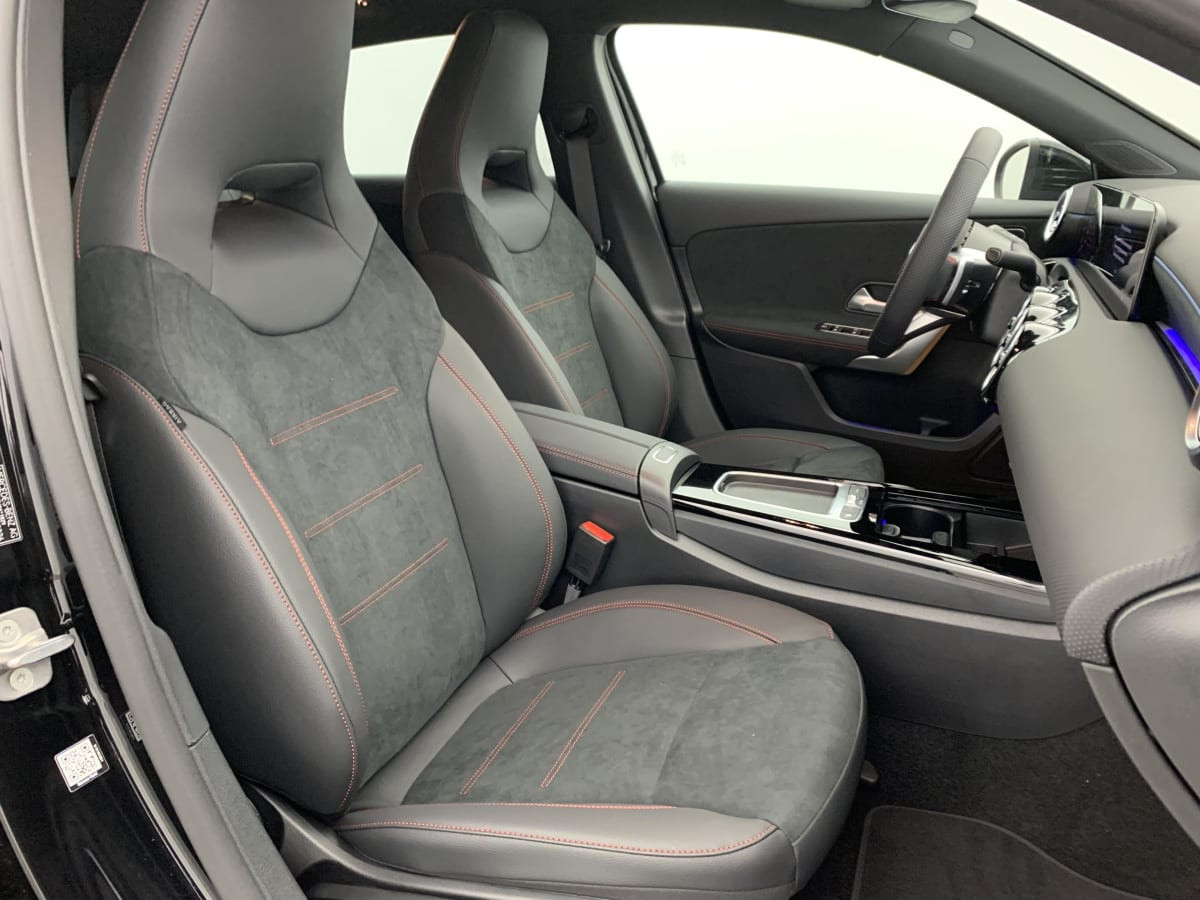 Vente en ligne Mercedes Classe A 250 e Hybrid EQ 8G-DCT AMG Line au prix de 44 530 €