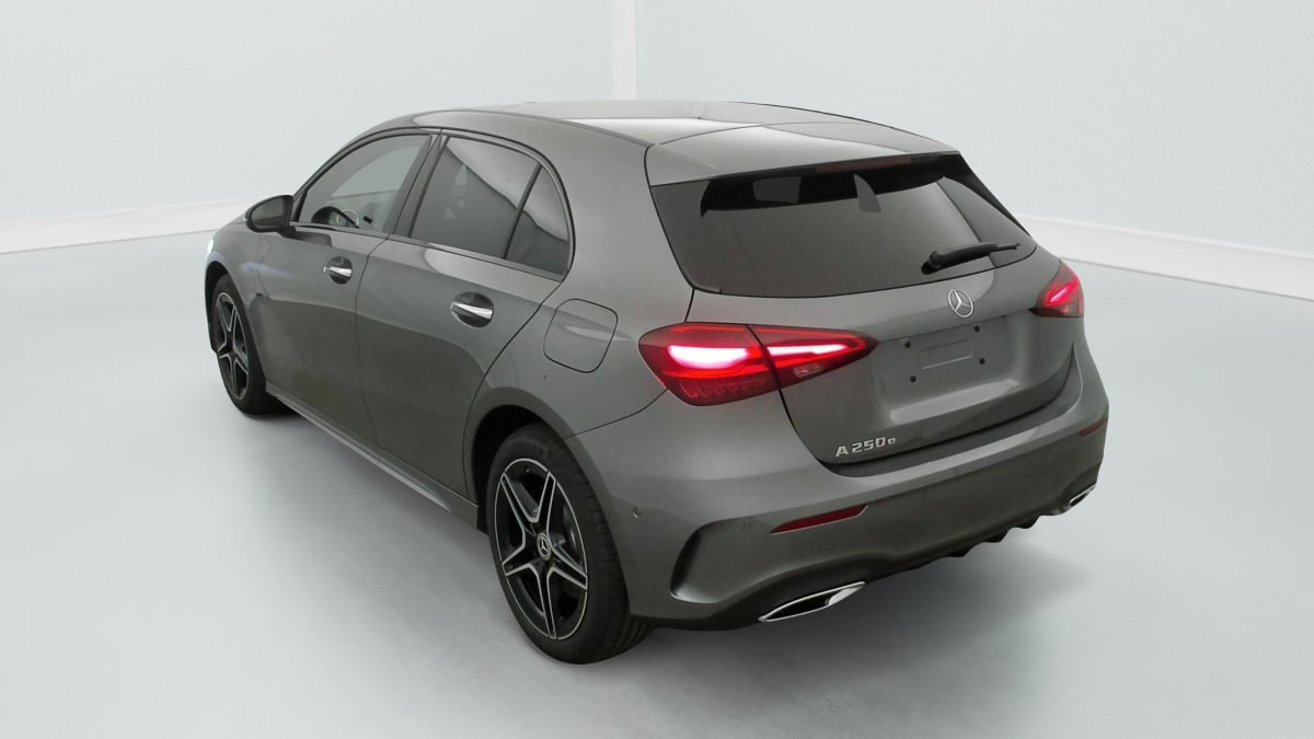 Vente en ligne Mercedes Classe A 250 e Hybrid EQ 8G-DCT AMG Line au prix de 44 530 €