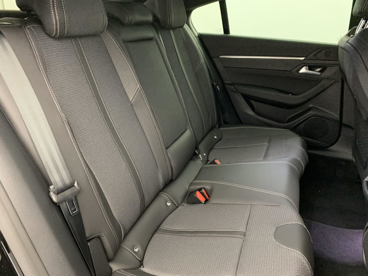 Vente en ligne Peugeot 508 Hybrid 180 e-EAT8 Allure au prix de 29 710 €