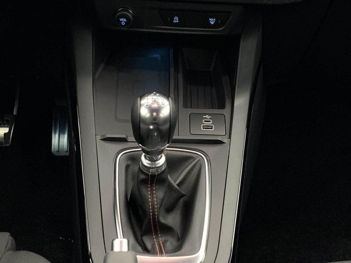 Vente en ligne Ford Puma 1.0 EcoBoost 125 ch mHEV S S BVM6 ST-Line au prix de 23 780 €