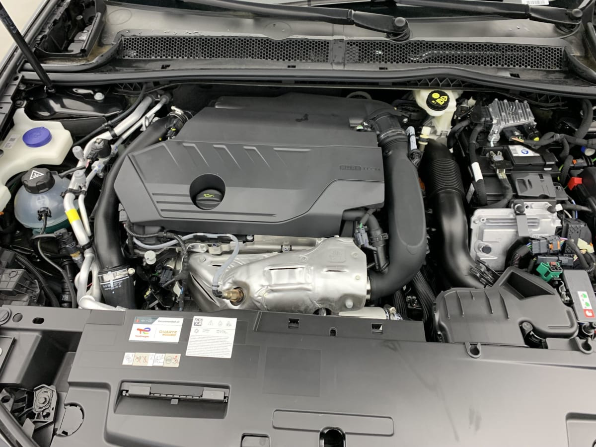 Vente en ligne Peugeot 508 Hybrid 180 e-EAT8 Allure au prix de 29 710 €