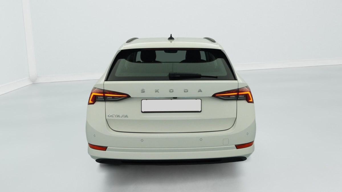 Vente en ligne Skoda Octavia Combi 2.0 TDI 150 ch DSG7 Ambition au prix de 25 420 €