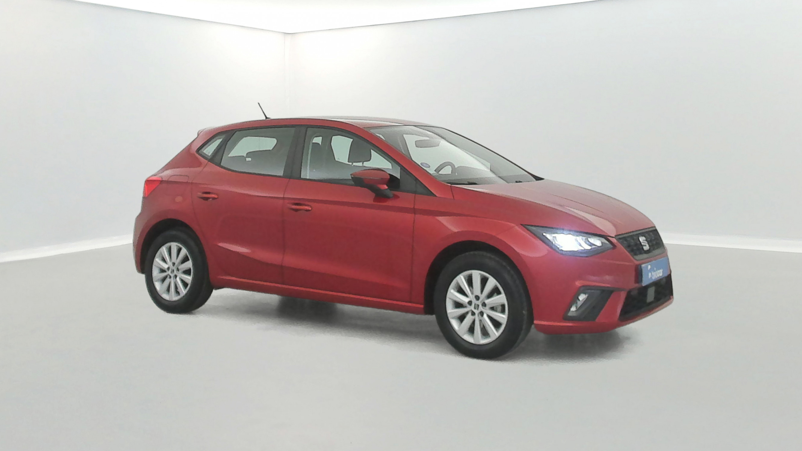 Vente en ligne Seat Ibiza 1.0 95ch Style Business Suréquipée + Attelage au prix de 13 980 €