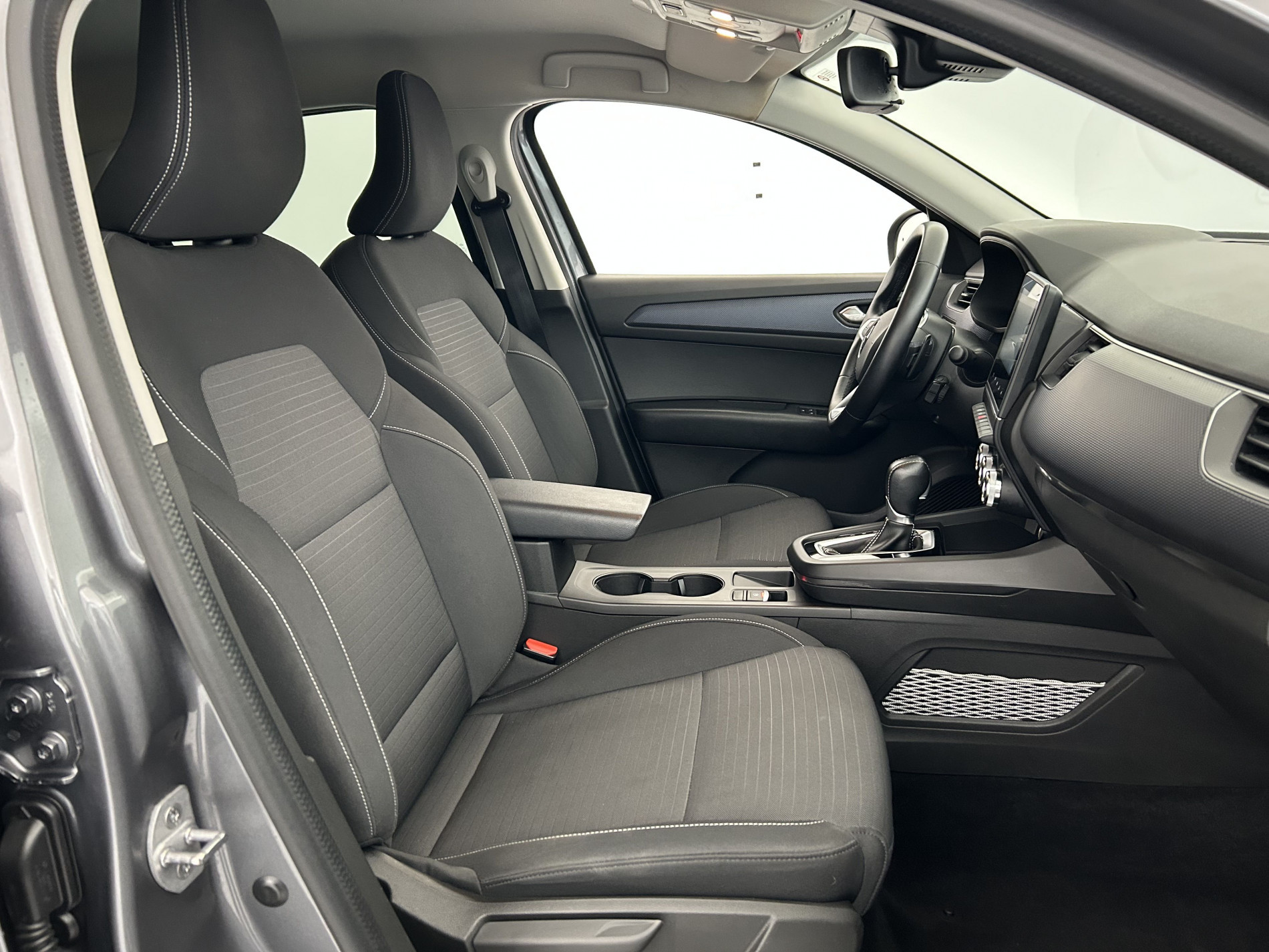 Vente en ligne Renault Arkana 1.3 TCe mild hybrid 140ch Evolution EDC au prix de 18 290 €