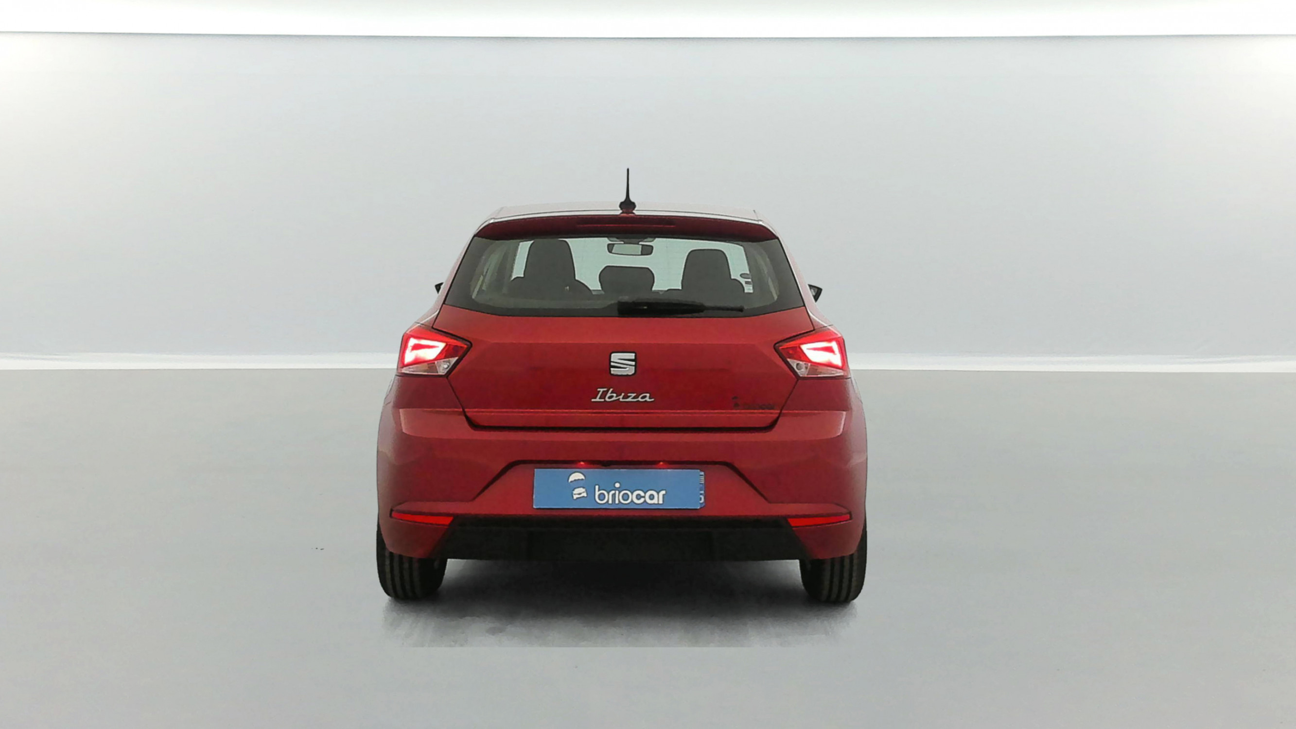 Vente en ligne Seat Ibiza 1.0 95ch Style Business Suréquipée + Attelage au prix de 13 980 €