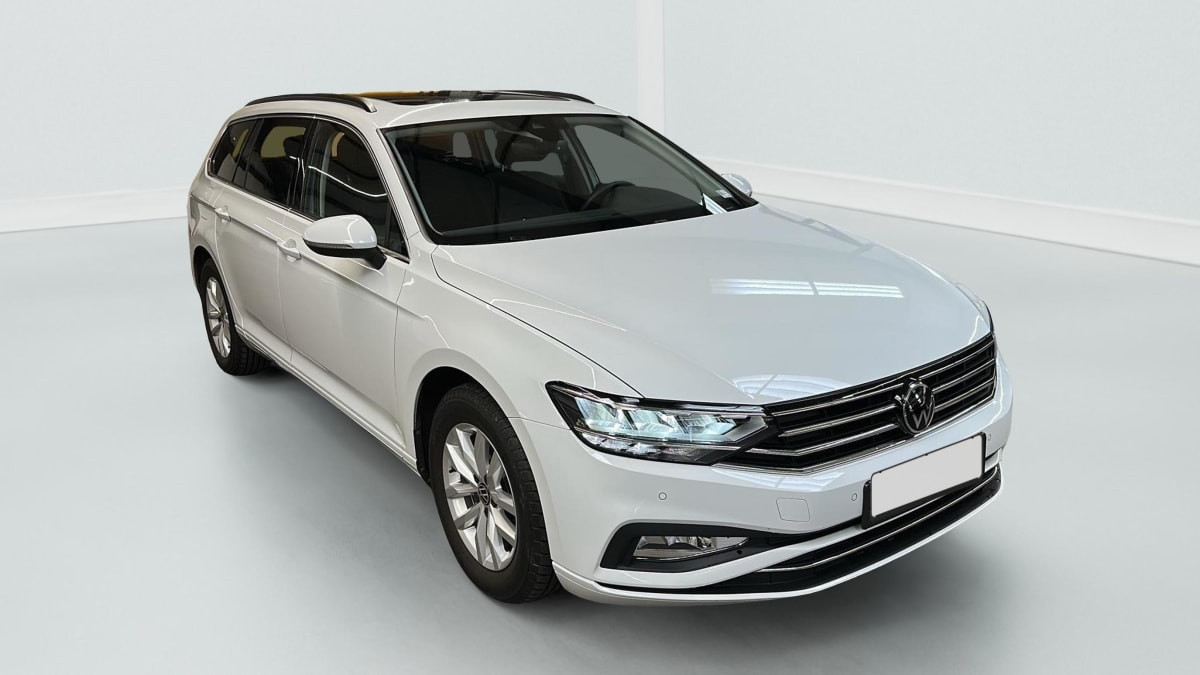 Volkswagen Passat SW 2.0 TDI EVO SCR 122 DSG7 Life Plus occasion de 2023 en vente à Rennes