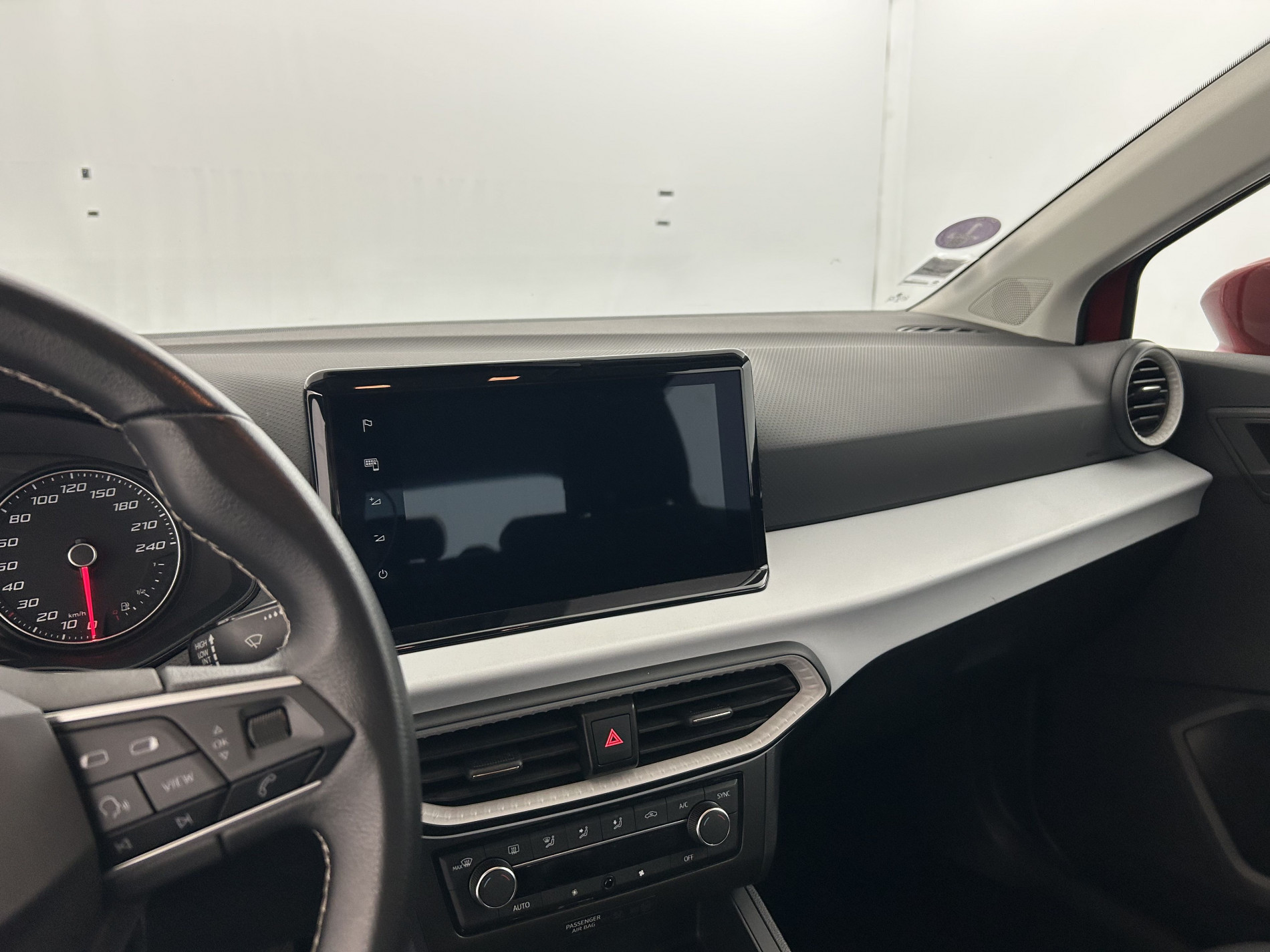 Vente en ligne Seat Ibiza 1.0 95ch Style Business Suréquipée + Attelage au prix de 13 980 €