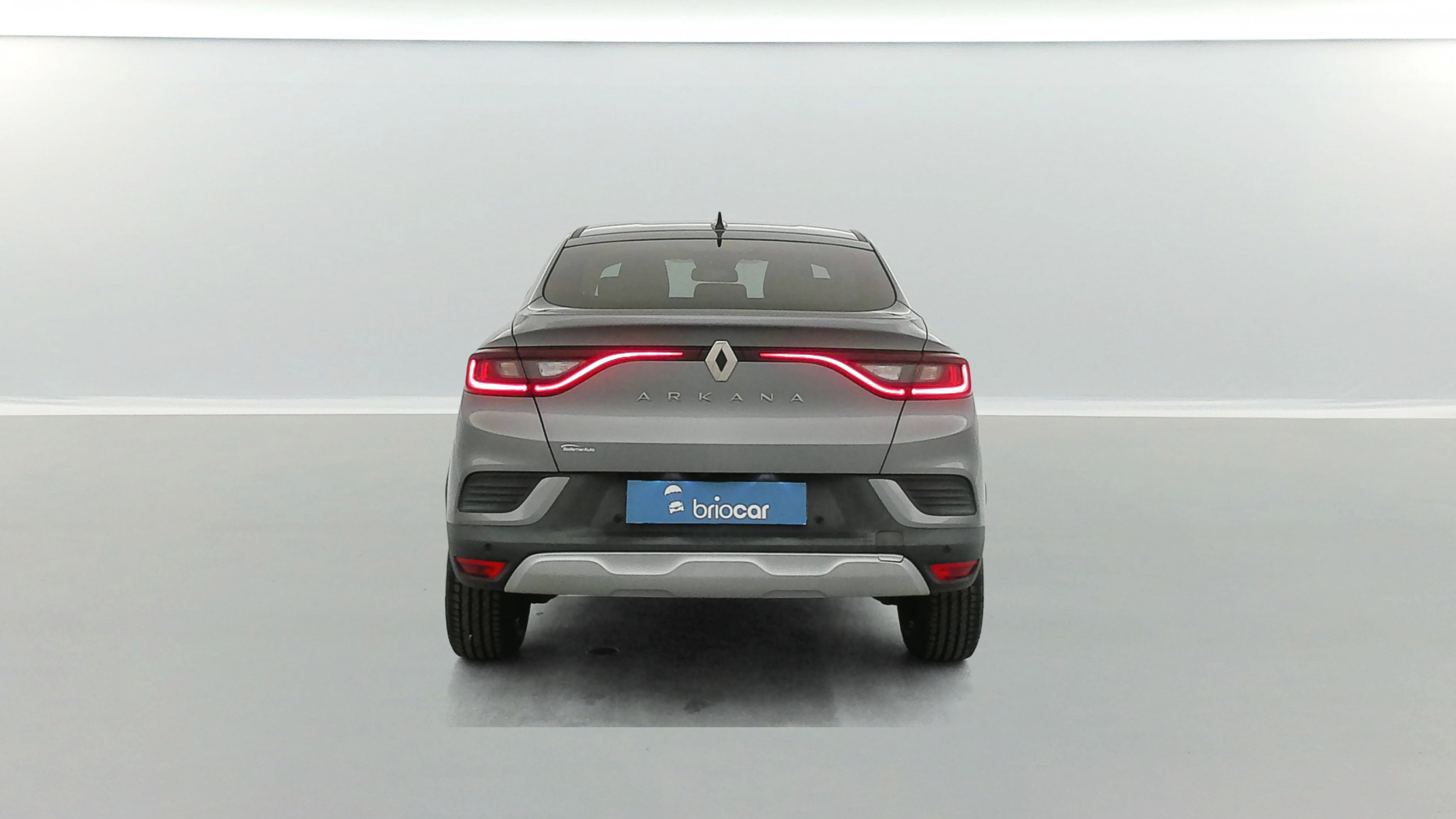 Vente en ligne Renault Arkana 1.3 TCe mild hybrid 140ch Evolution EDC au prix de 18 290 €
