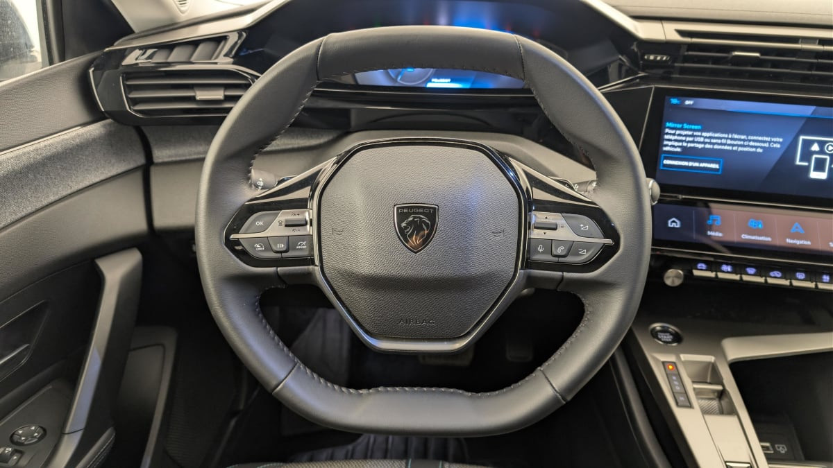 Vente en ligne Peugeot 308 Hybrid 145 e-DCS6 Allure au prix de 23 360 €