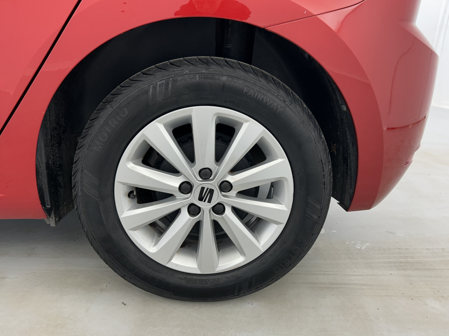 Vente en ligne Seat Ibiza 1.0 95ch Style Business Suréquipée + Attelage au prix de 13 980 €