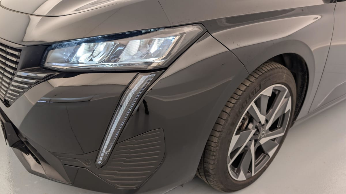 Vente en ligne Peugeot 308 Hybrid 145 e-DCS6 Allure au prix de 23 360 €