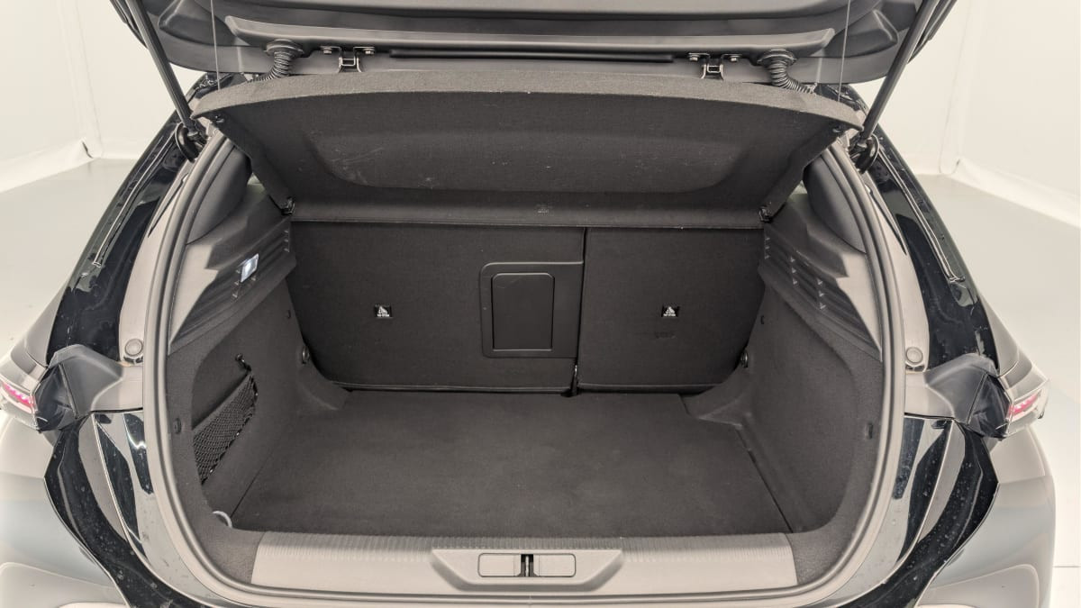 Vente en ligne Peugeot 308 Hybrid 145 e-DCS6 Allure au prix de 23 360 €