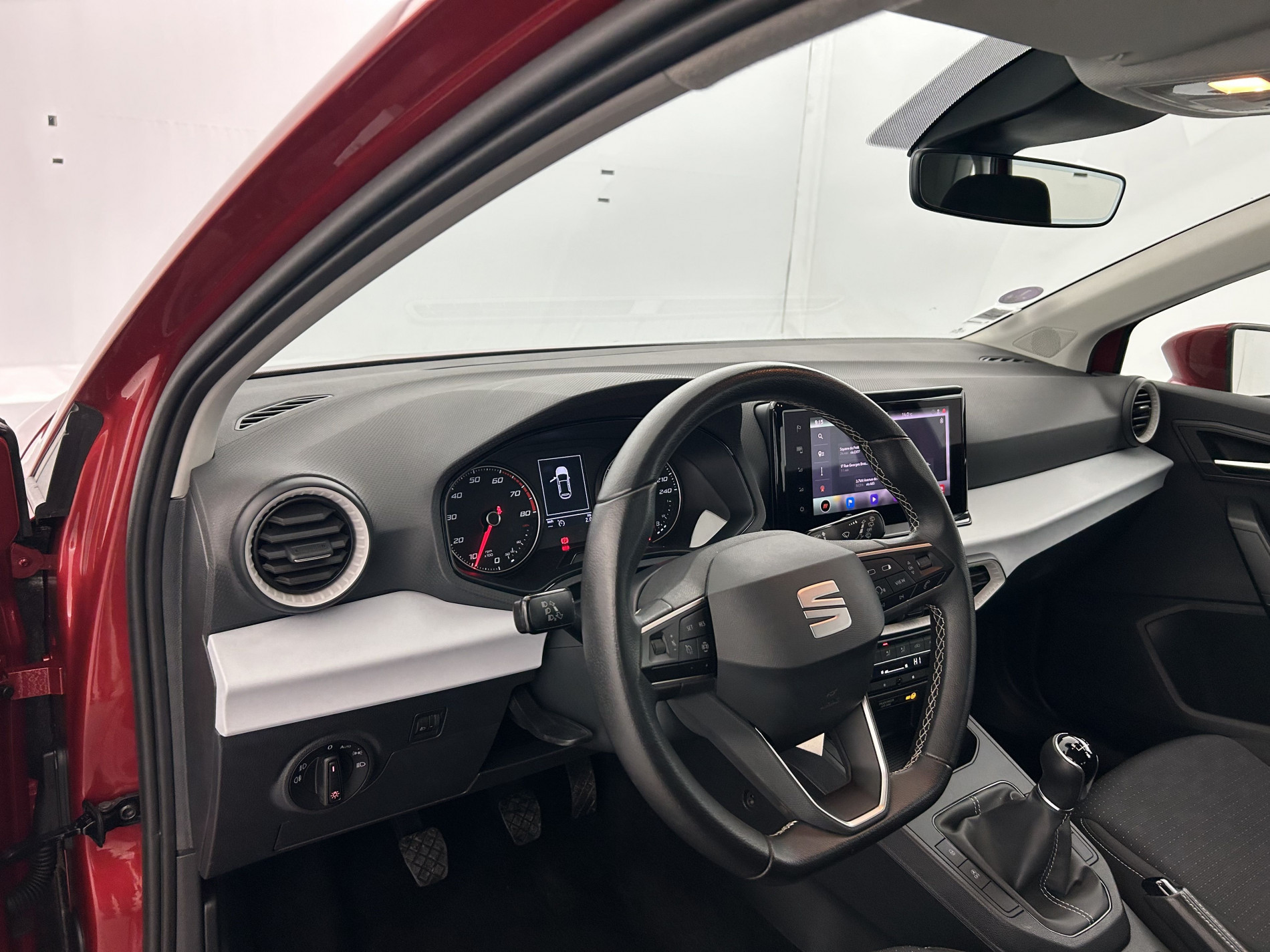 Vente en ligne Seat Ibiza 1.0 95ch Style Business Suréquipée + Attelage au prix de 13 980 €