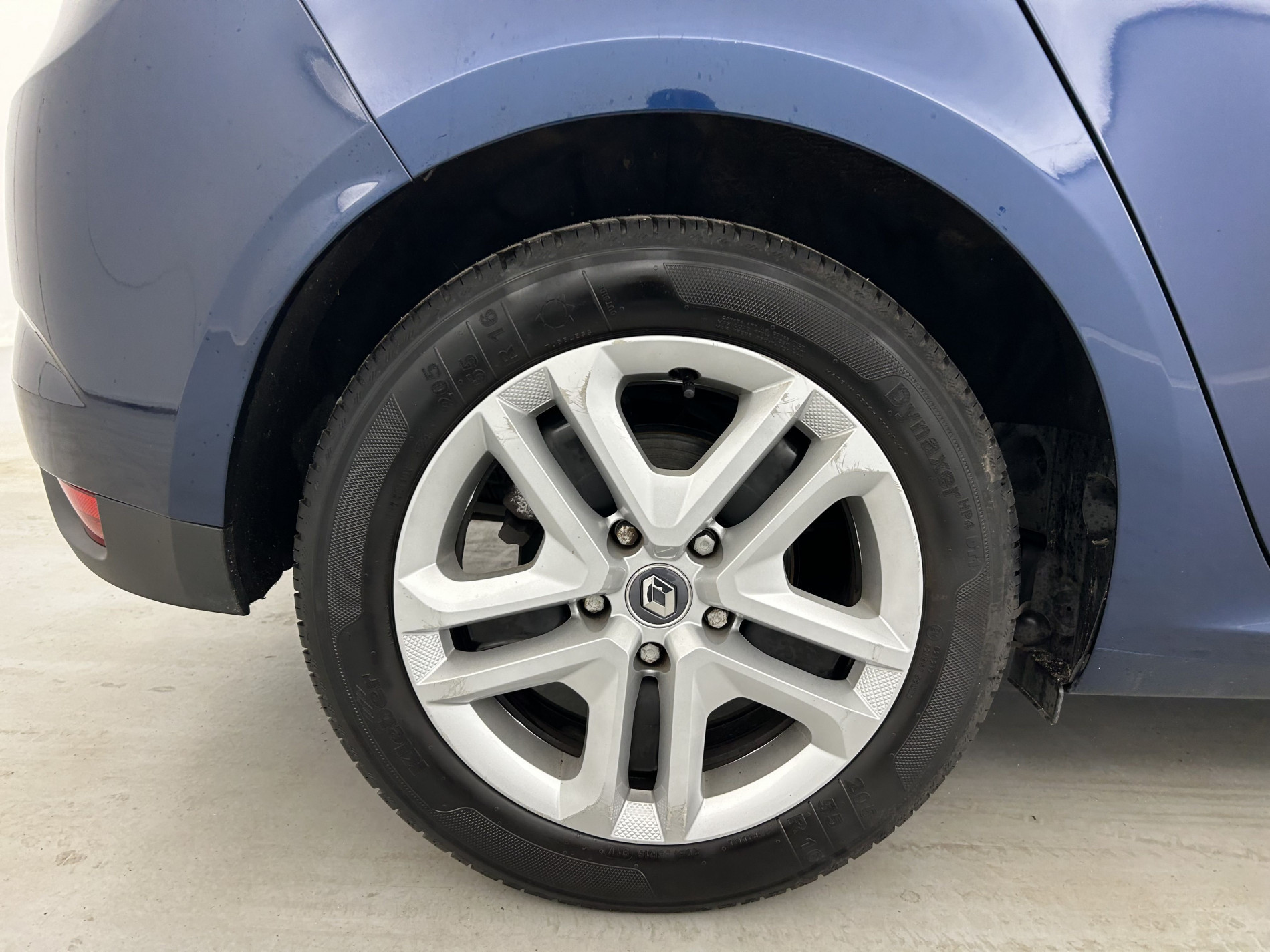 Vente en ligne Renault Megane 1.5 Blue dCi 115ch Business EDC au prix de 14 490 €